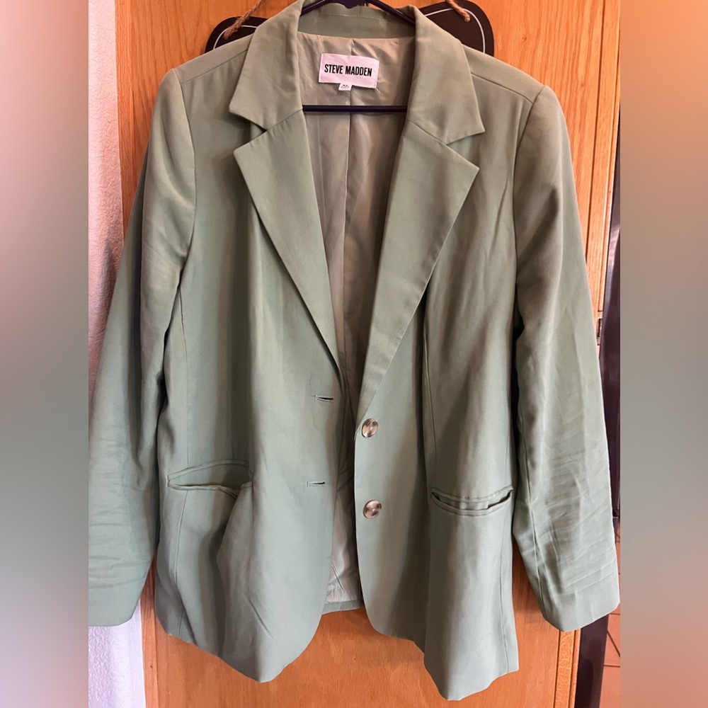 New olive blazer oversize